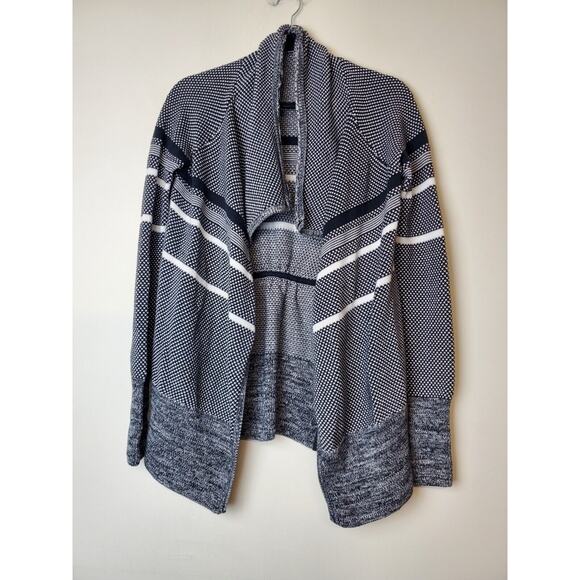 Lululemon 14 Ivivva Black Feelin' Toasty Wrap Knit‎ Cardigan Sweater - Picture 13 of 13